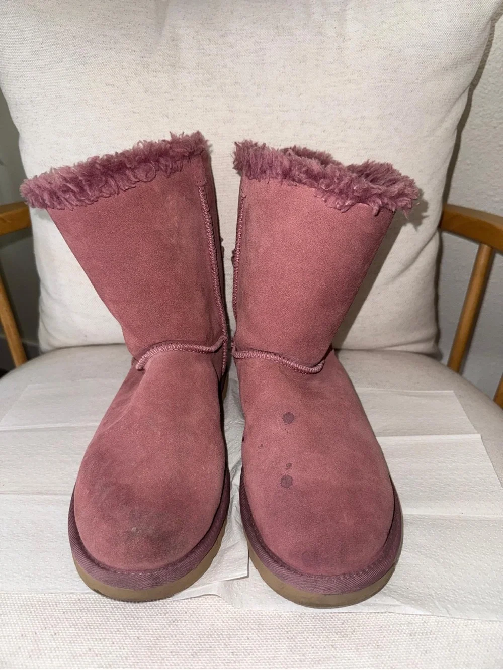 Ugg Australia Bailey Bow Short Mid-Calf Purple Pink Suede Sheepskin Boots Sz 8